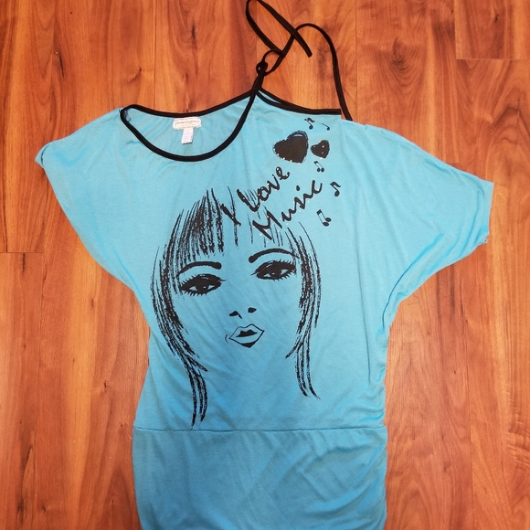 Top - Picture 1 of 2